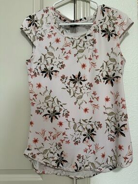 Nue Options Blush Floral Cap-Sleeve Top